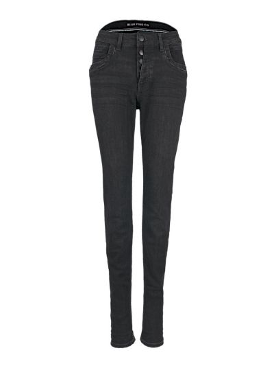 Gigi Slim Fit