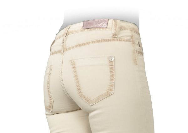 Nina-Jeans