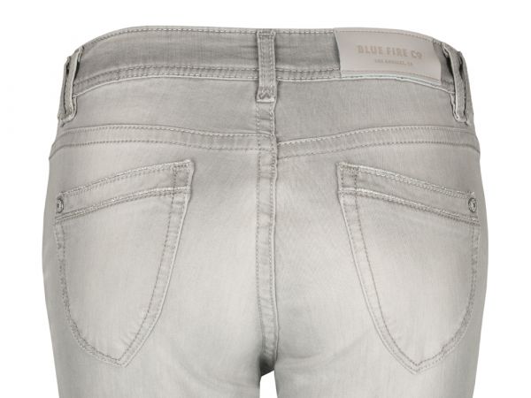 Victoria-Jeans