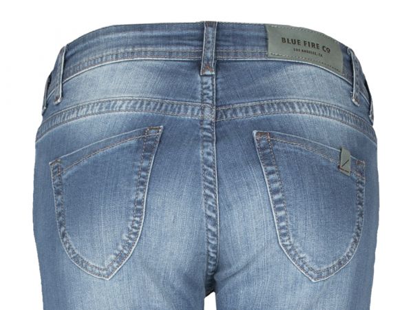 Victoria-Jeans