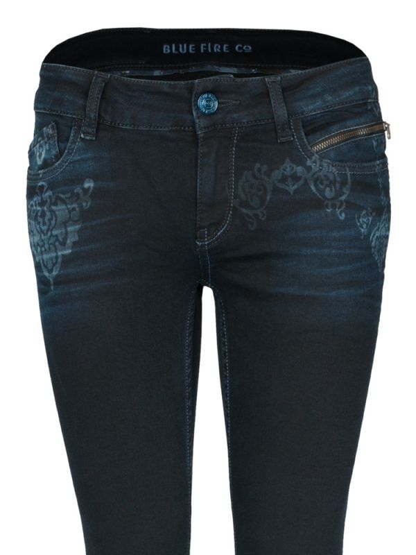 Tyra-Jeans